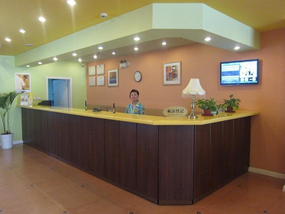 Home Inn Guangzhou Guangdong University Of Foreign Studies Baiyun Avenue Exterior photo